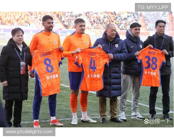 瓦伦西亚保级形势变化：当前阶段面临竞争压力，对球队赛季表现产生直接影响